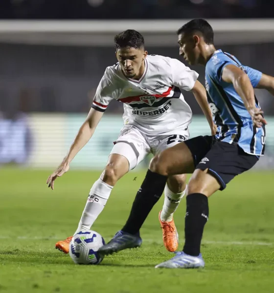 Grêmio perde para o São Paulo e volta à zona de rebaixamento no Brasileirão